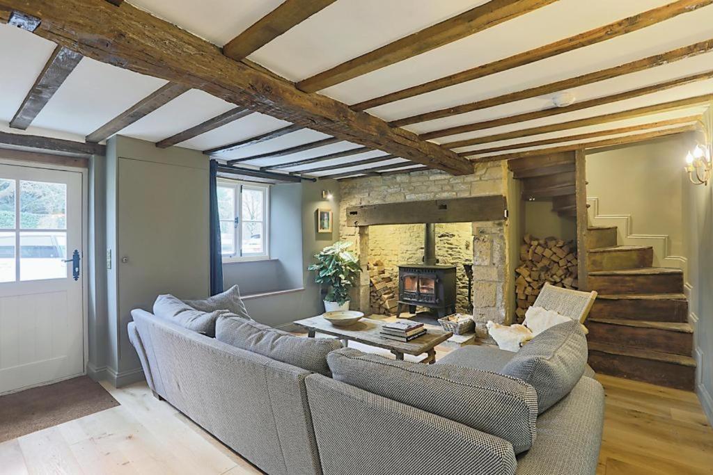 Luxury Cotswold Cottage With Hot Tub In Stow On The Wold! Dış mekan fotoğraf