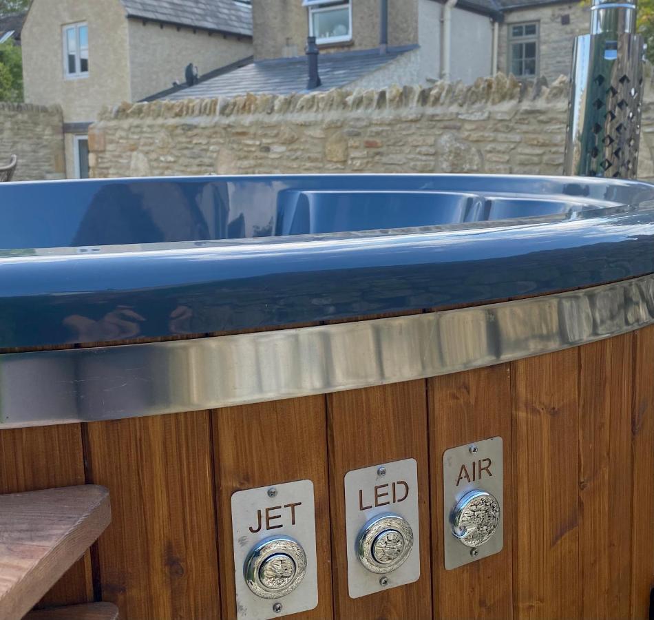 Luxury Cotswold Cottage With Hot Tub In Stow On The Wold! Dış mekan fotoğraf