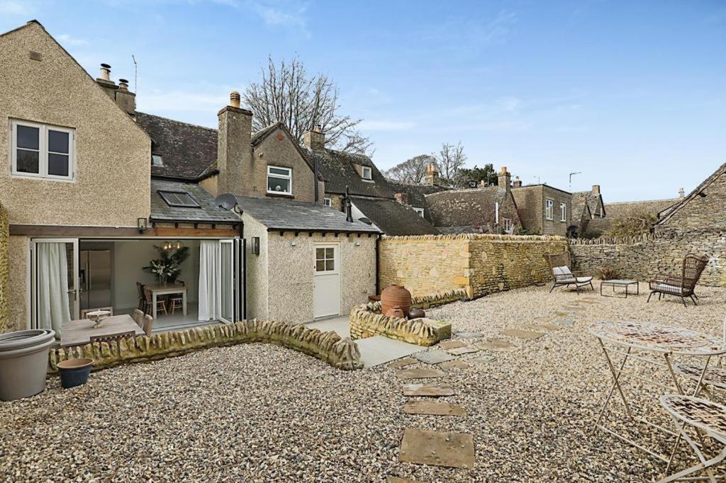 Luxury Cotswold Cottage With Hot Tub In Stow On The Wold! Dış mekan fotoğraf